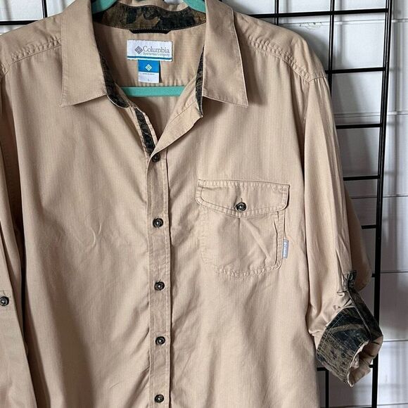 Columbia Button Up Shirt Men’s L Beige Roll Tab Sleeve Flip Cuff Camo - Picture 4 of 10